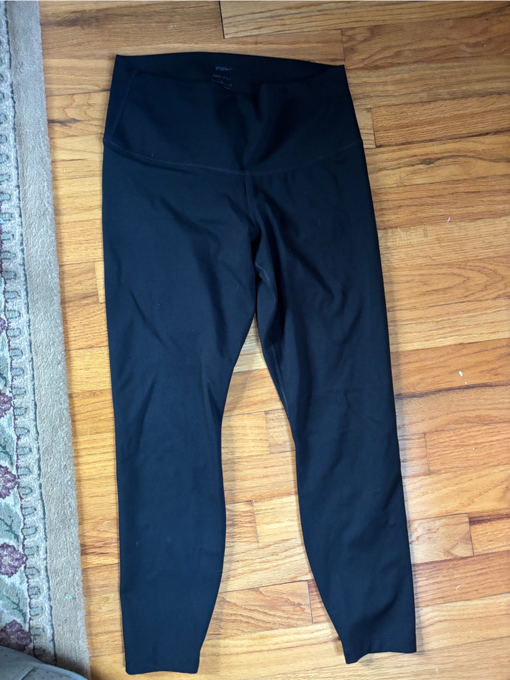 Women’s Black Nike Yoga Ankle Leggings Size L